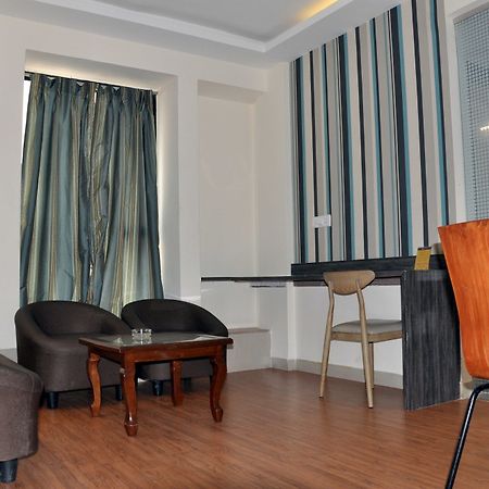 Fabhotel Magnus Calypso Viman Nagar Pune Exterior photo