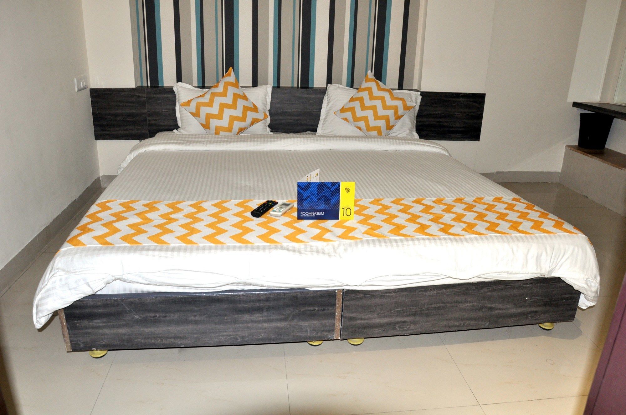 Fabhotel Magnus Calypso Viman Nagar Pune Exterior photo